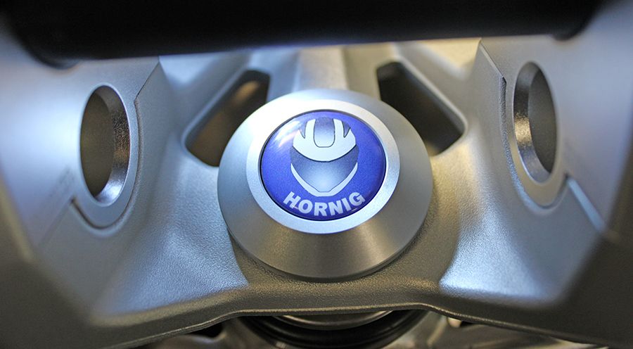 BMW R1300RT Lenkkopfverschlusskappe mit Emblem