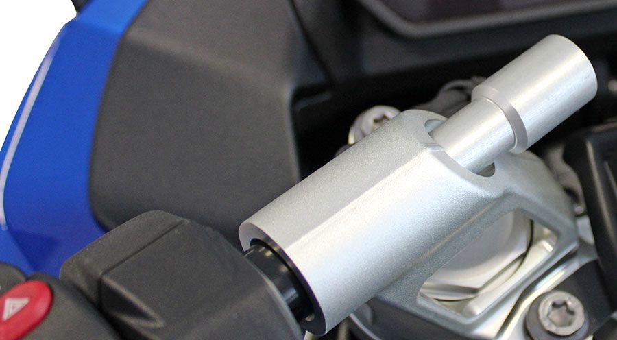 BMW R1300RT Adapter Rohrlenker-Befestigung